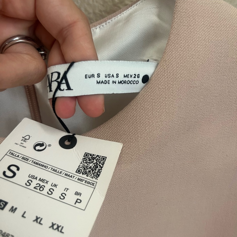 Zara Voluminous Short Dress in Beige-pink size Small - Picture 3 of 5